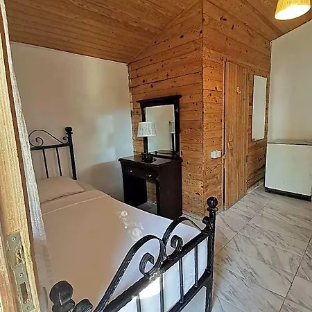 Ξενοδοχείο Pitosbungalows 3*