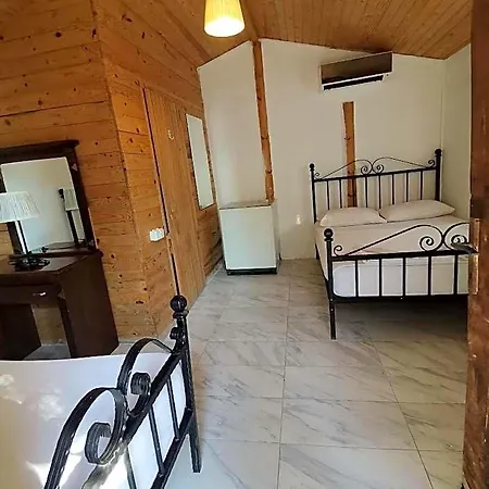 Ξενοδοχείο Pitosbungalows