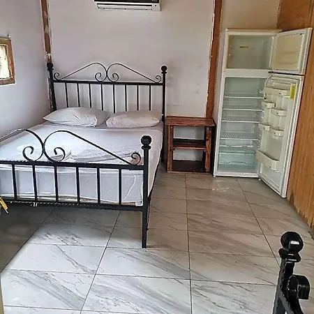 Ξενοδοχείο Pitosbungalows 3*