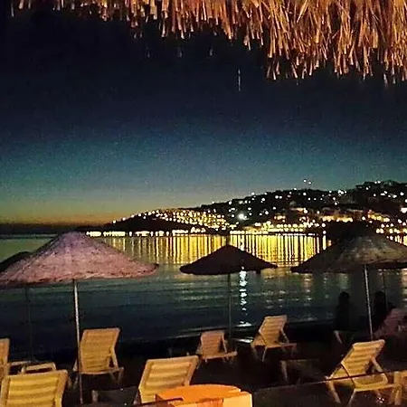 Ξενοδοχείο Pitosbungalows 3*